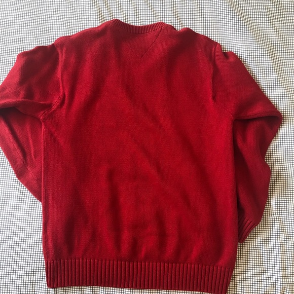Tommy Hilfiger men’s vintage knit sweater (L) - Picture 2 of 2